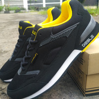SEPATU KETS/SEPATU OLAHRAGA DESLE DE471 HITAM/KUNING
