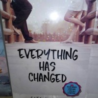 buku umum novel religi Everthing Has Changed