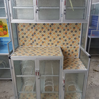 Lemari Rak Piring Kompor Magic Com Kaca Keramik 3 Pintu + RODA + KUNCI