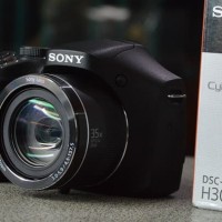 SONY CYBER-SHOT H300