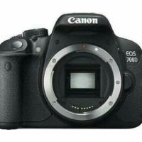 KAMERA CANON EOS 700D BODY ONLY