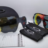 Kacamata sepeda Oakley Jaw Breaker hitam list merah 3 lensa