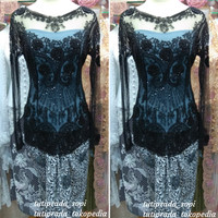 Satu set kebaya payet wisuda