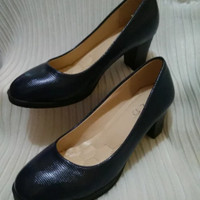 Sepatu kerja wanita brand fladeo