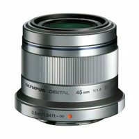Lensa Fix Olympus compatible Panasonic 45 mm f / 1,8 equivalent 90 mm