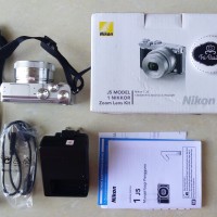 Mirrorless Kamera Nikon 1 J5 J 5 + Kit 10-30mm LIKE NEW Not Canon M10