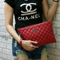 Tas Chanel Clutch Kulit Super Merah