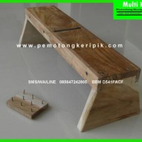 Serutan es dari kayu jati