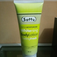 satto triple moisturizer whitening Body lotion felling fress 200ml.