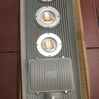 Lampu pju led 150w 220v model cobra
