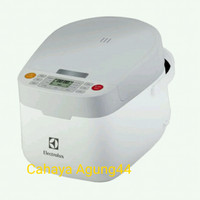 Electrolux Rice Cooker/Magic Com Fuzzy Logic 1.8Liter ERC 6603W