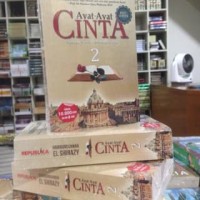 Buku novel ayat ayat cinta 2