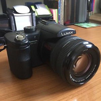 PANASONIC LUMIX FZ30 Kamera ProSumer semi DSLR + Lensa LEICA 35-420 mm