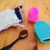 Jual Paket Hemat 1 Set Make Up Brush+Brush Egg+Oval Brush+Beauty Blender Murah