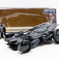Jual JADA TOYS 99232 1:24 2017 Batmobile w/Diecast Batman Murah