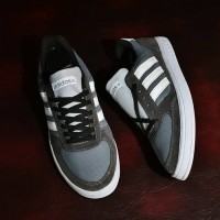 New Trend! SEPATU. SHOES. ADIDAS NEO CLASSIC GRADE ORI--ABU ABU--KASU