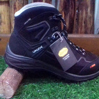 sepatu gunung vaude rockbound CPK bukan salon eiger salewa lowa