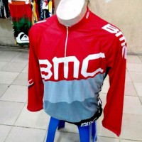Kaos bersepeda dengan bahan yang adem dan bagus
