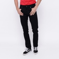 Edwin Celana Jeans 506-37-Black Slim Fit Pria Panjang warna Hitam