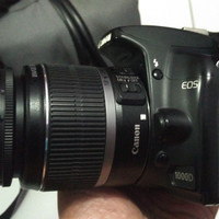 Kamera DSLR Canon EOS 1000D