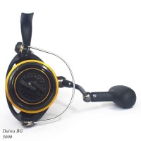 Reel Pancing Spinning Daiwa BG ukuran 5000 untuk laut