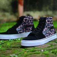SEPATU SNEAKERS VANS SK8 HIGH PRIA MOTIF LORENG