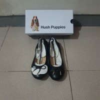 Sepatu kerja wanita Hush Puppies