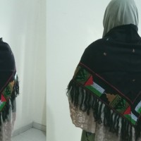 Syal Rajut Segitiga - Asli Buatan Janda ditinggal syahid Palestina