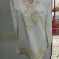 Preloved baju gamis perempuan nevada warna putih gold blus cewe noda