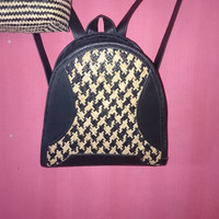 Tas Punggung Rajut Rotan