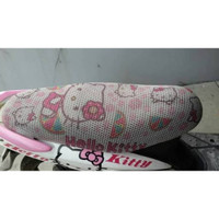 Sarung jok Hello Kitty Doraemon Minion Lilo Stitch motor SIZE M & L