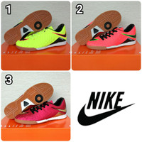 Sepatu Futsal Anak / Kids / Junior Nike Hypervenom Ukuran 35 36 37 38