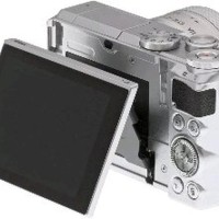 Kamera Nikon 1 J5 Lensa Kit 10-30mm 23 MP - Silver Berkualitas