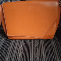 Tas selempang emsio (elizabeth)