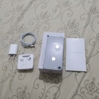iPhone 8 64GB Second Garansi Resmi Infinite Indonesia