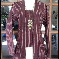 Terlaris! Kebaya Tenun Lurik