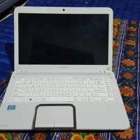 Laptop toshiba c840 core i3 sandy bridge ram 4gb normal