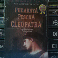 BUKU NOVEL PUDARNYA PESONA CLEOPATRA HABIBURRAHMAN EL SHIRAZY