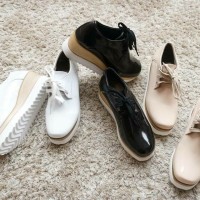 Sepatu wanita sneaker premium jepang