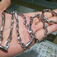 kalung emas putih model rantai pria/laki perhiasan mas 75% ellegant!