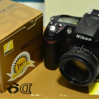 NIKON D90 + LENSA Kit (18-105VR)
