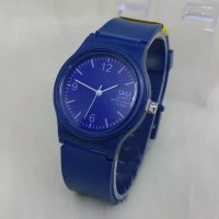 jam tangan fashion wanita Q&Q warna tali biru navy
