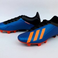 SEPATU BOLA / SEPATU ADIDAS / PIALA DUNIA