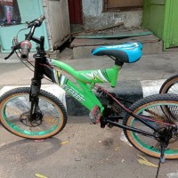 seken sepeda bmx 20 per tengah mulus normal