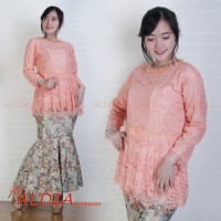 Batik Indonesia !! Setelan Kebaya Brukat Full Puring Peach ada Pilihan