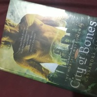 Novel city of bones