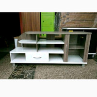 Rak Tv / Lemari Tv Modern panjang 150cm