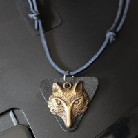 Harga kalung tali kulit bandul kepala serigala ktk