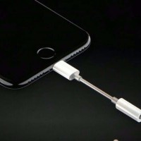 DISKON BESAR Lightning To 3 5 mm Headphone Audio Jack Adapter Conver