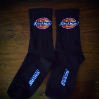 kaos kaki distro